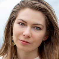 Diplômée d’une école d’ingénieur, je propose des cours de soutien niveau collège et seconde.