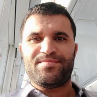 Professeur de l'éducation nationale donne des cours en math et en physique aux élèves de collège et lycée.