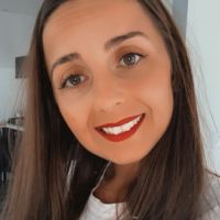 Titulaire d&rsquo;un master CCA/DSCG, je donne des cours de math&eacute;matiques &agrave; des coll&eacute;giens.