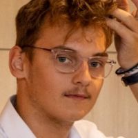 &Eacute;tudiant en pr&eacute;pa ENS D2 donne des cours de soutien en math&eacute;matiques, SES et aide au devoir