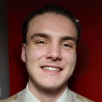 Titulaire d'un baccalaur&eacute;at sp&eacute;cialit&eacute; Maths et Physique option Maths Expertes