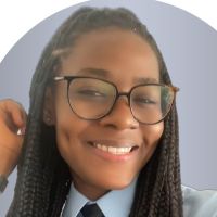 &Eacute;tudiante en Licence informatique, titulaire d&rsquo;un baccalaur&eacute;at scientifique majeur de promo