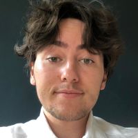 El&egrave;ve &agrave; HEC paris, propose des cours de fran&ccedil;ais et de philosophie