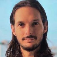 Professeur bilingue, 15+ ans d'exp&eacute;rience &agrave; l'&eacute;tranger, propose cours d'anglais par webcam