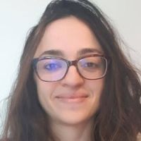 Ing&eacute;nieur en Informatique issue d'une formation en pr&eacute;paratoire Maths et Physiques, donne des cours de Math&eacute;matiques