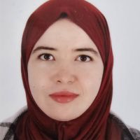 M&eacute;decin en chirurgie dentaire, propose des cours de soutien en maths et en physique-chimie.