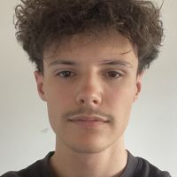 &Eacute;tudiant en 2&egrave;me ann&eacute;e de classe pr&eacute;paratoire ECG (commerce) en maths approfondies