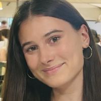 Dipl&ocirc;m&eacute;e de Sciences Po Paris, je donne des cours tout niveau