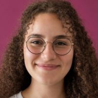 Docteure en Pharmacie et Doctorante en biologie donne cours de Maths & Physique-Chimie et SVT (Coll&egrave;ge / Seconde)