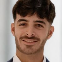 Dipl&ocirc;m&eacute; d'un Bac+3 en finance, je donne des cours particuliers de math&eacute;matiques.