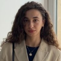 &Eacute;tudiante pr&eacute;parant son 2&egrave;me dipl&ocirc;me de Master propose cours particuliers, 2 ans d'exp&eacute;rience