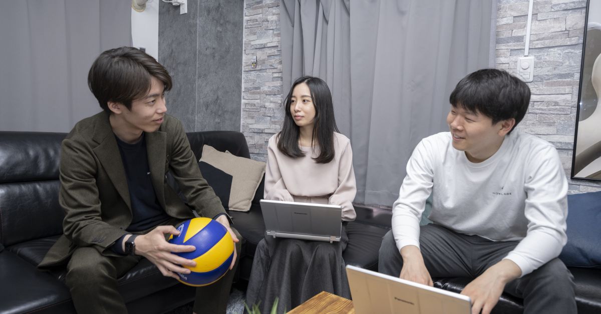未経験から一流のマーケターを目指せるナウビレッジの500時間研修制度
