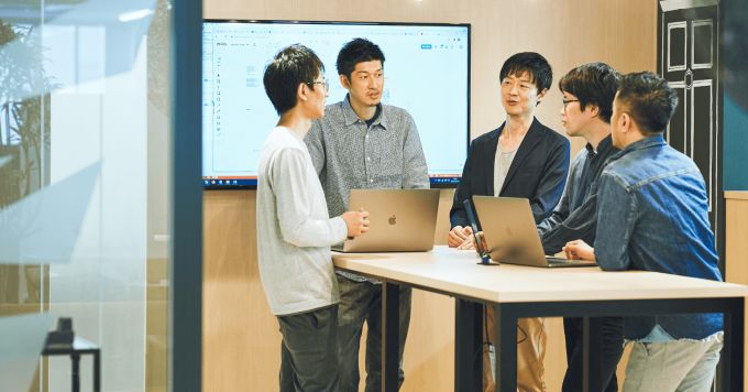 受託と自社サービス、両方経験できるメリット