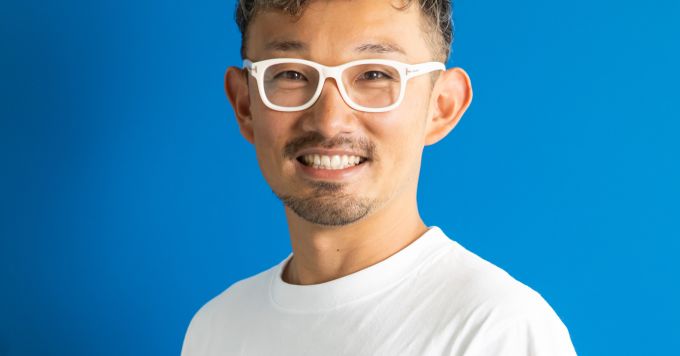 野崎 大輔（白メガネ）