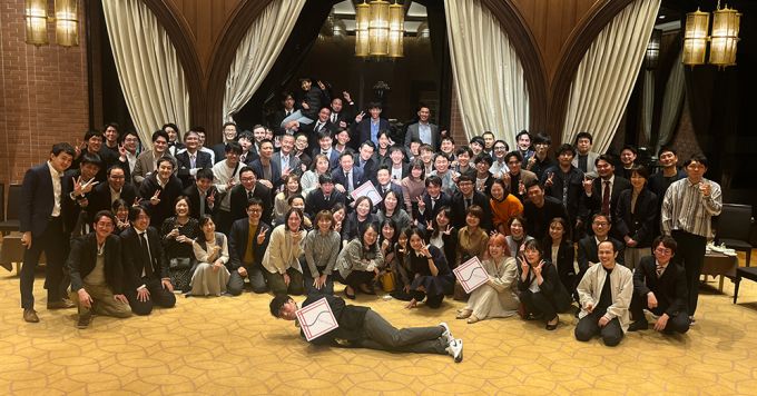 新卒入社8年目で会社が上場しました