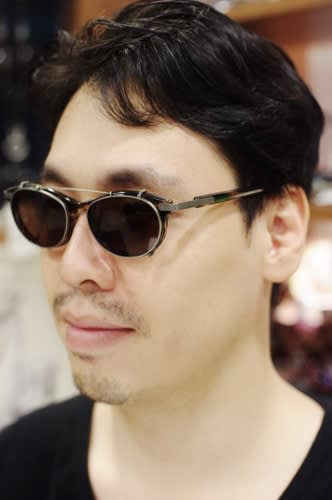 大人の男の上質眼鏡さっそく嫁ぐ