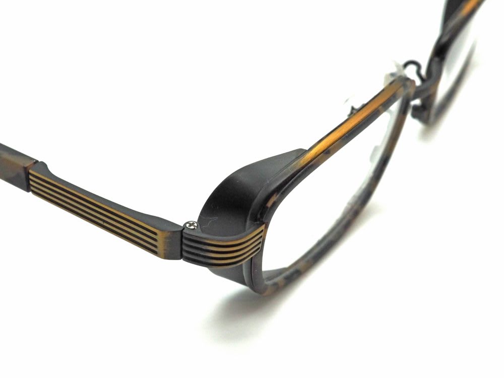 less than human, 志操堅固