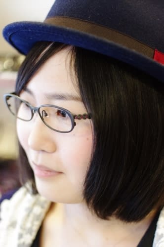 AKITTO, ret SOLD OUT