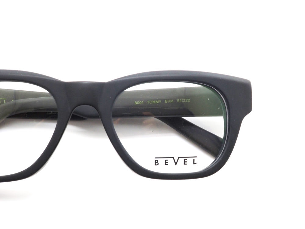 新入荷紹介 BEVEL, 8001 TOMMY