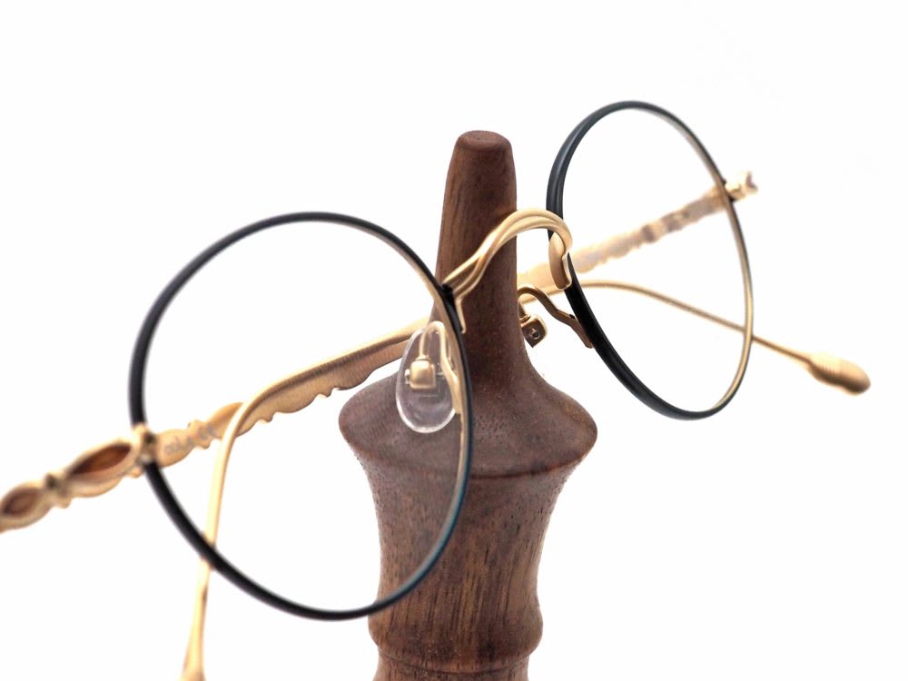 AKITTO, cot3　眼鏡工房久保田