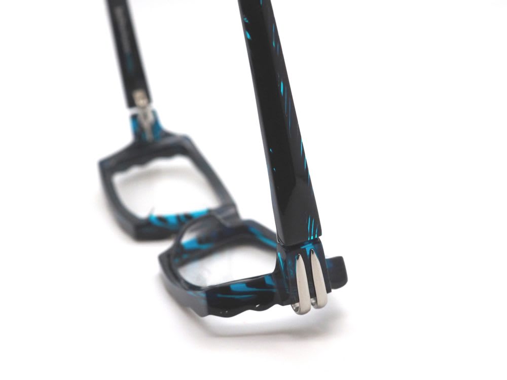 less than human, Slogan　眼鏡工房久保田