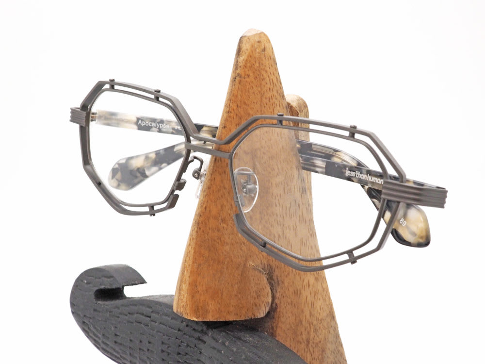 less than human, Apocalypse 眼鏡工房久保田