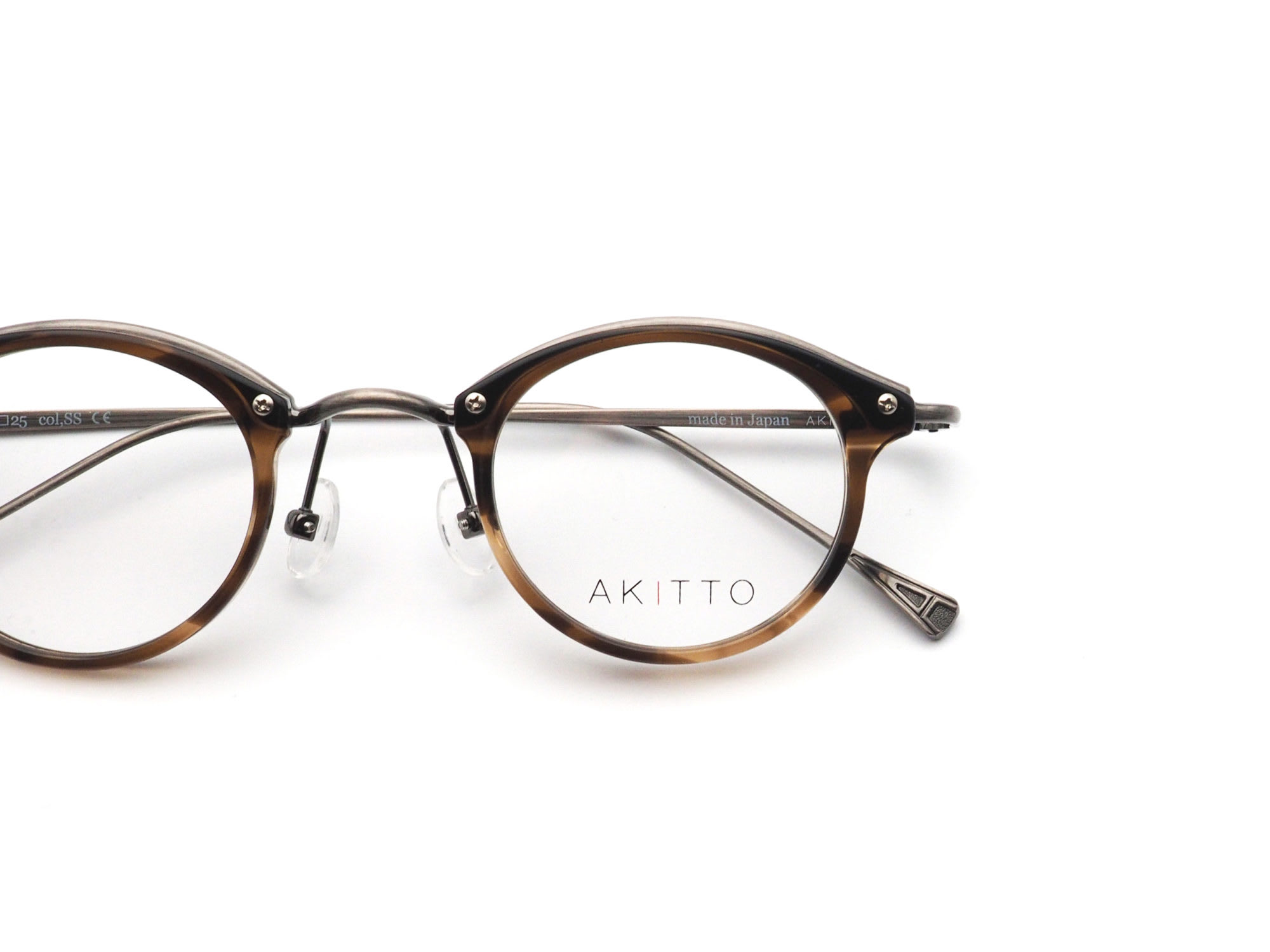 AKITTO アキット bin4 col.SS 日本製眼鏡フレーム