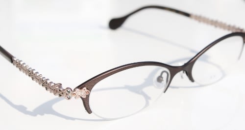 akitto, eta-n 眼鏡工房久保田