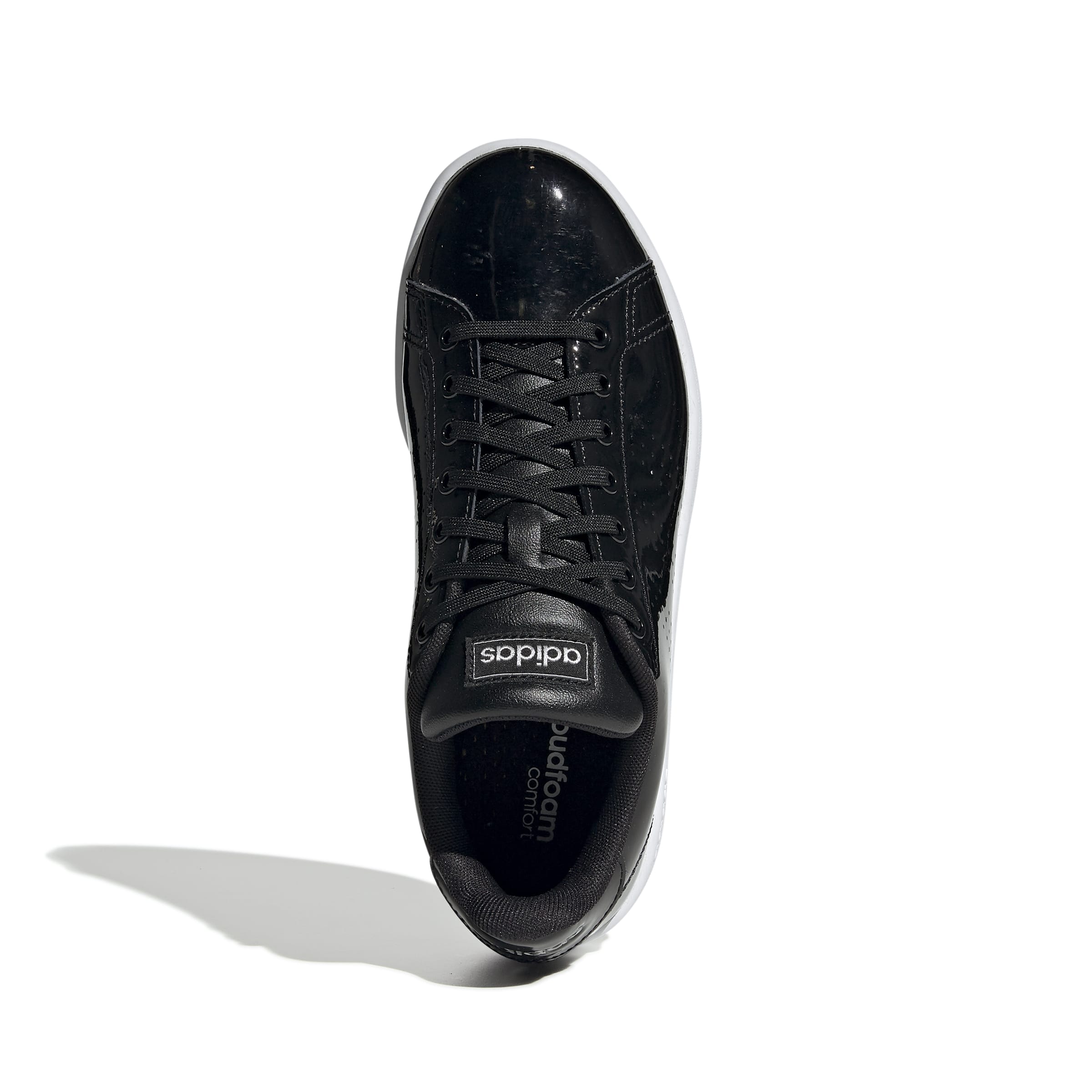 EE7497_3_FOOTWEAR_Photography_Top Portrait View_white