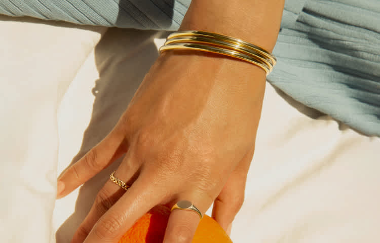 Best gold chain bracelets to buy now