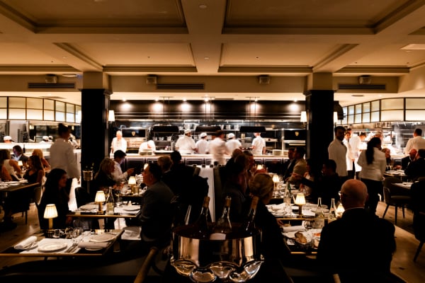 A full dining room at Maison Bátard.