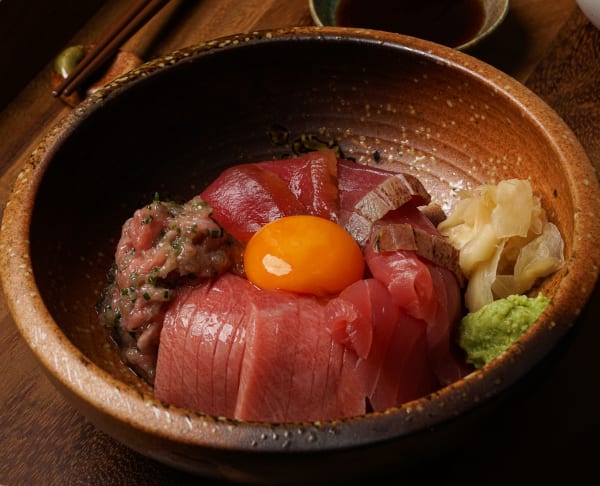 Sachu's maguro chirashi don