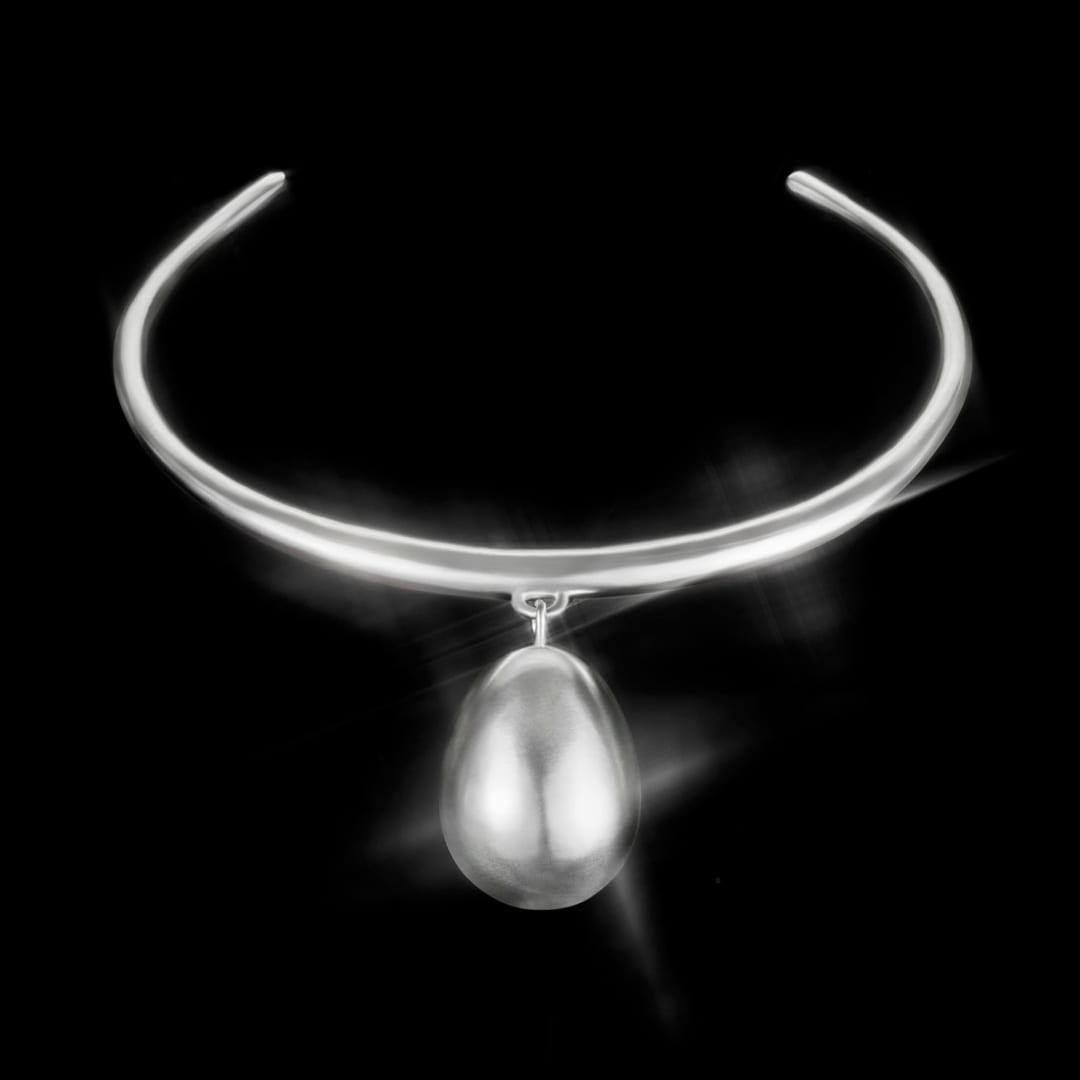 A Menē piece in pure 99.9% silver, referencing the long tradition of silver in jewelry across civilizations.