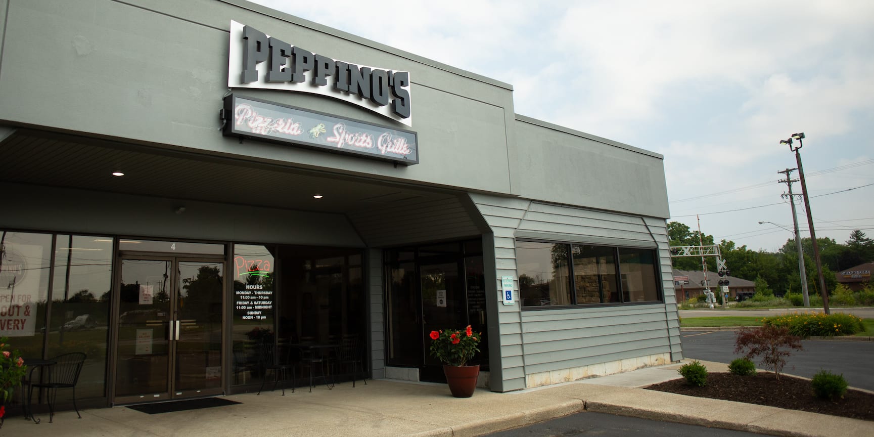 Peppinos Pizza Jenison Online Ordering
