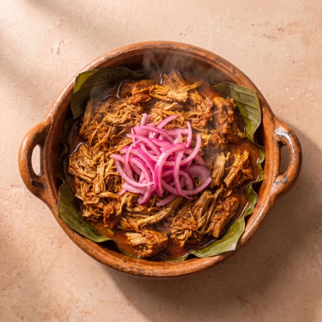 Cochinita pibil con sabor hasta el fondo