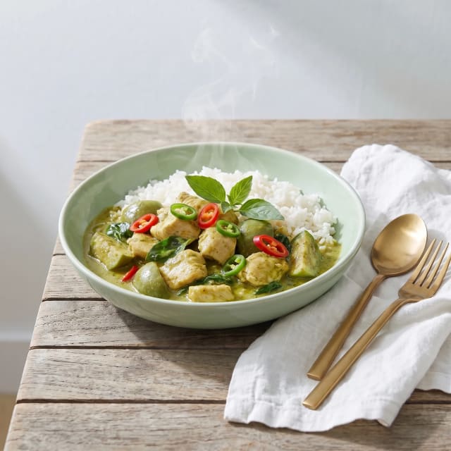 Curry verde de pollo con leche de coco