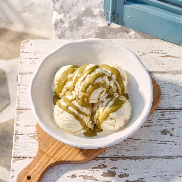 Helado de yogurt griego con miel que no hace cristales
