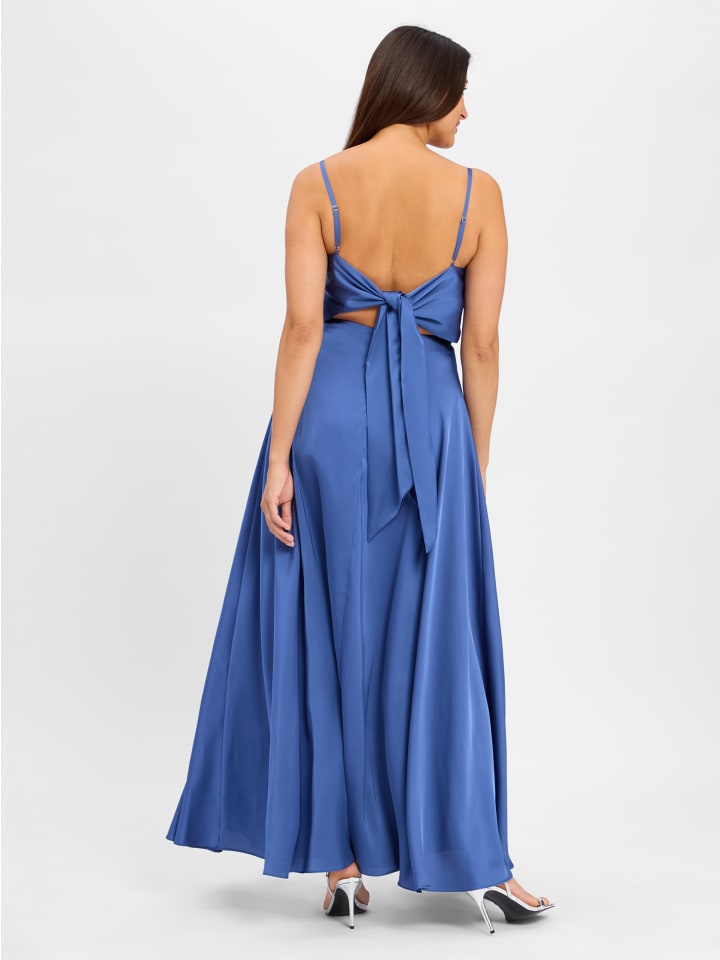 Kleid in blau - 0001
