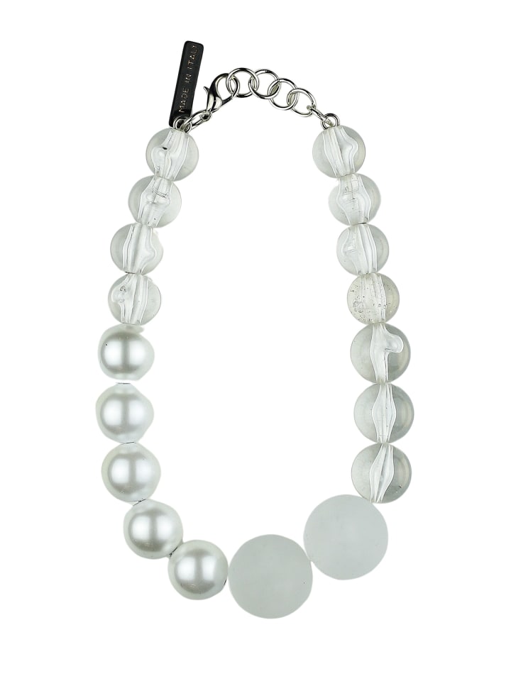 Kurze Kette " Valerie " in weiss