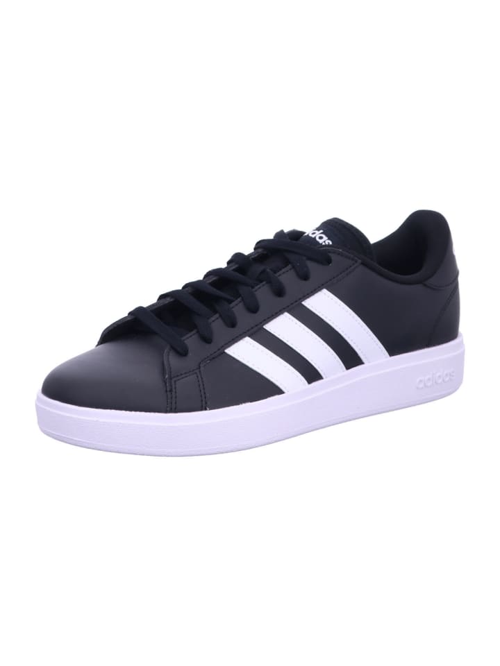 Sneaker Low in schwarz