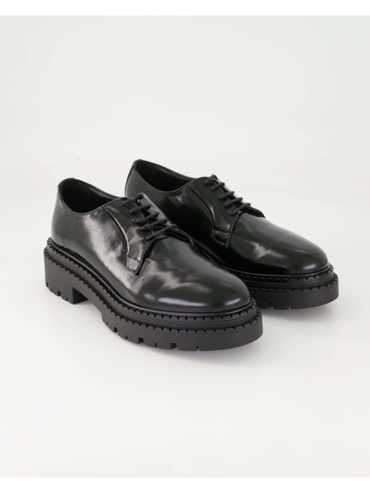 Klassische Schnürschuhe in Schwarz