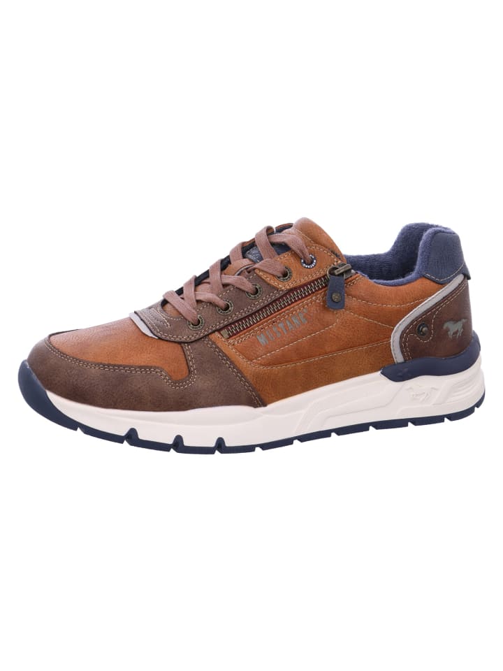 Sneaker in Braun