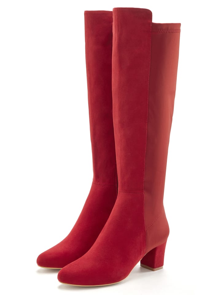 Stiefel in rot