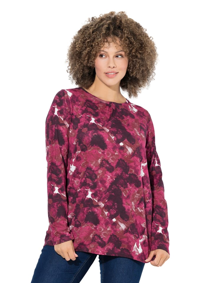 Shirt in dunkel weinrot