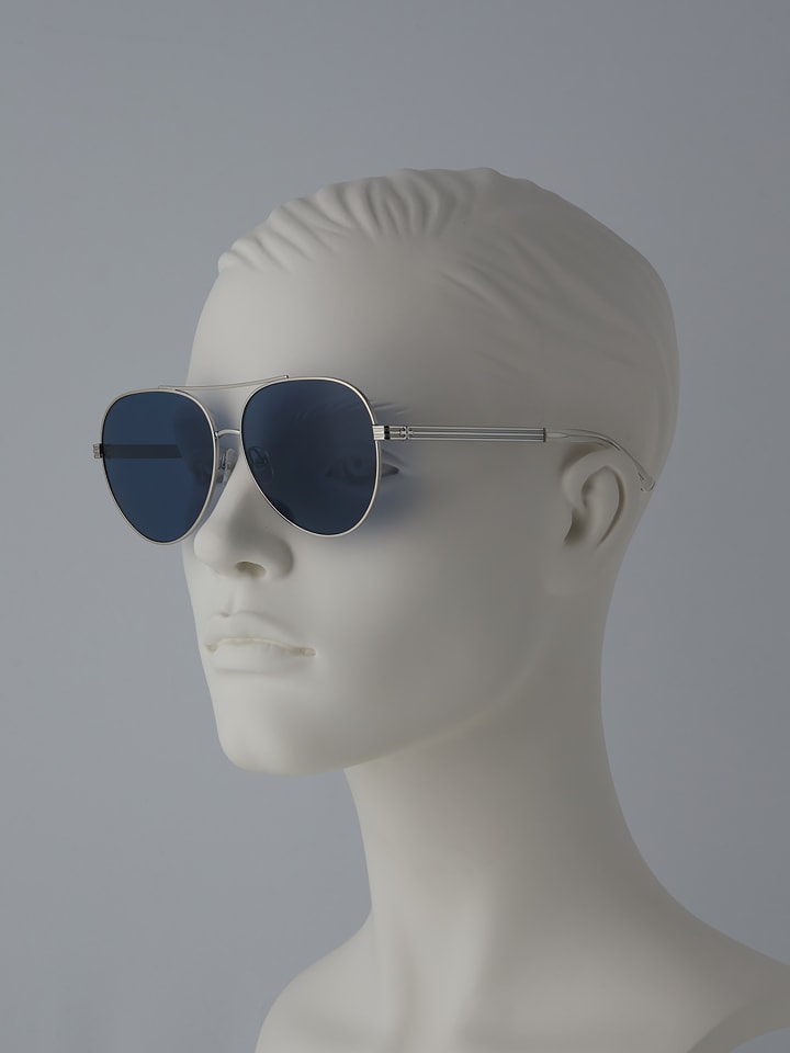 Sonnenbrille für Damen in silber
