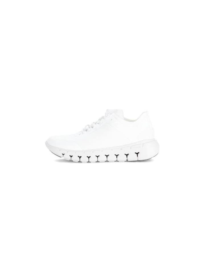 Schnürschuhe in weiß
