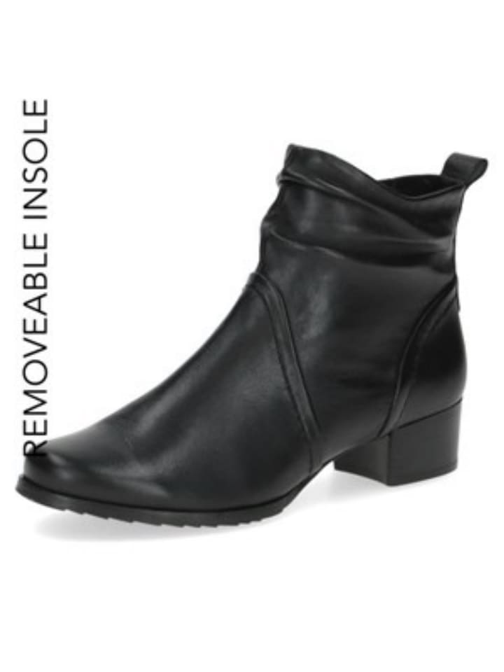Schnürschuh in schwarz