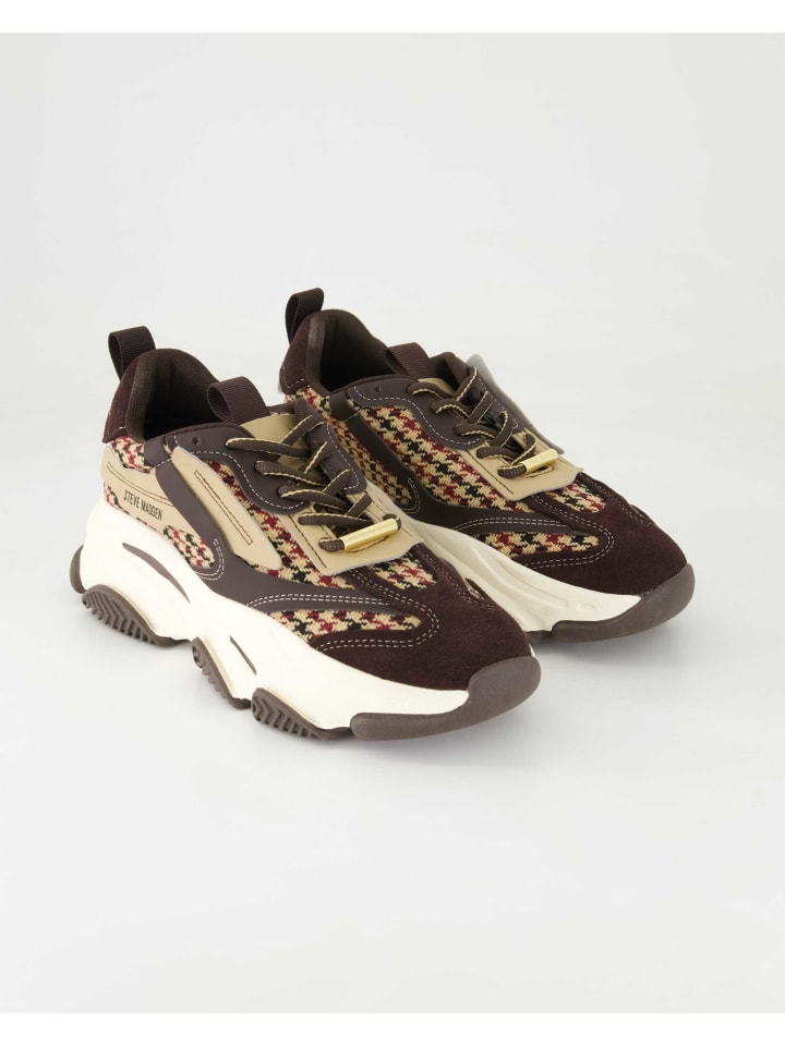 Sneaker low in Braun
