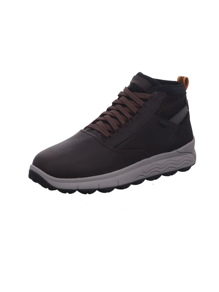 Schnürstiefel in braun