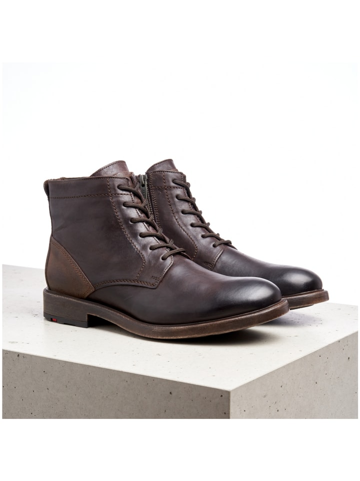 Schnürstiefel in braun